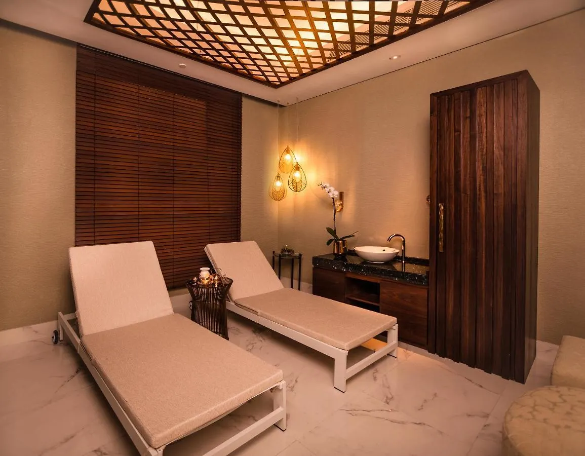 Al Jaddaf Rotana Suite Hotel Dubai 5*,  Vereinigte Arabische Emirate