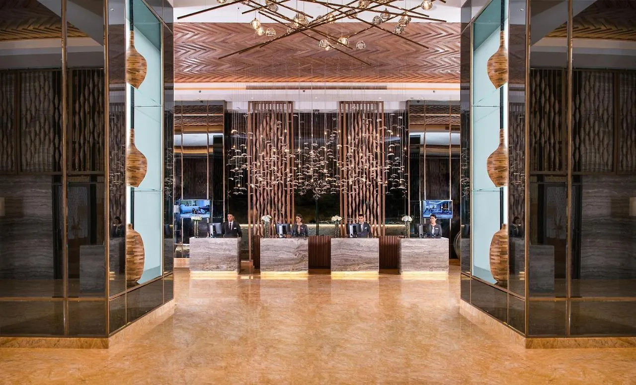 Al Jaddaf Rotana Suite Hotel Dubái