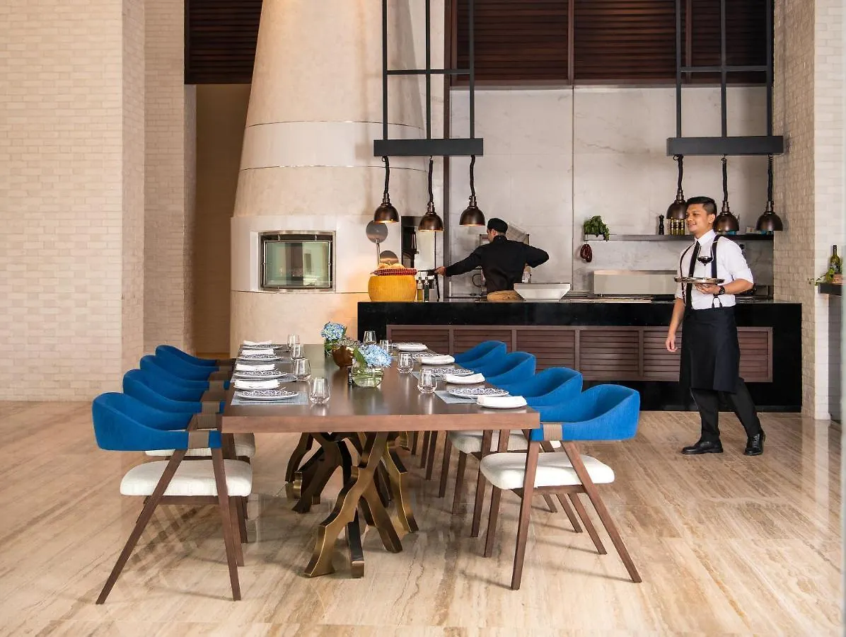 Al Jaddaf Rotana Suite Hotel Dubái